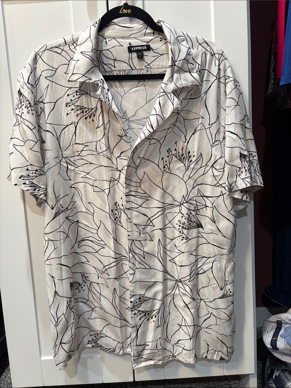 Express Cream Short-Sleeve Button-Down with Black Floral Outline
